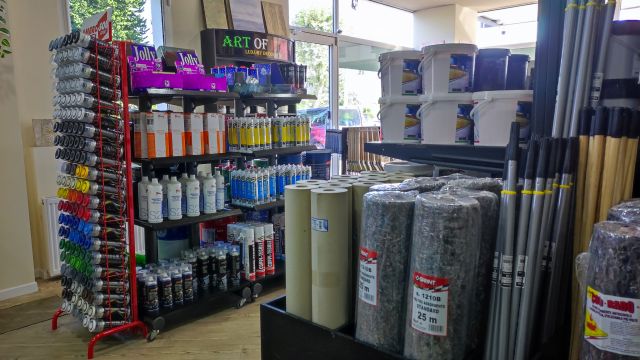 Sales of waterproofing, insulation, decorative, architectural elements, resins, drainage and SPC flooring, construction and painting equipment, tarpaulins, tapes, additives and thinners